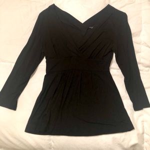 Banana Republic black knit XS top V front and back